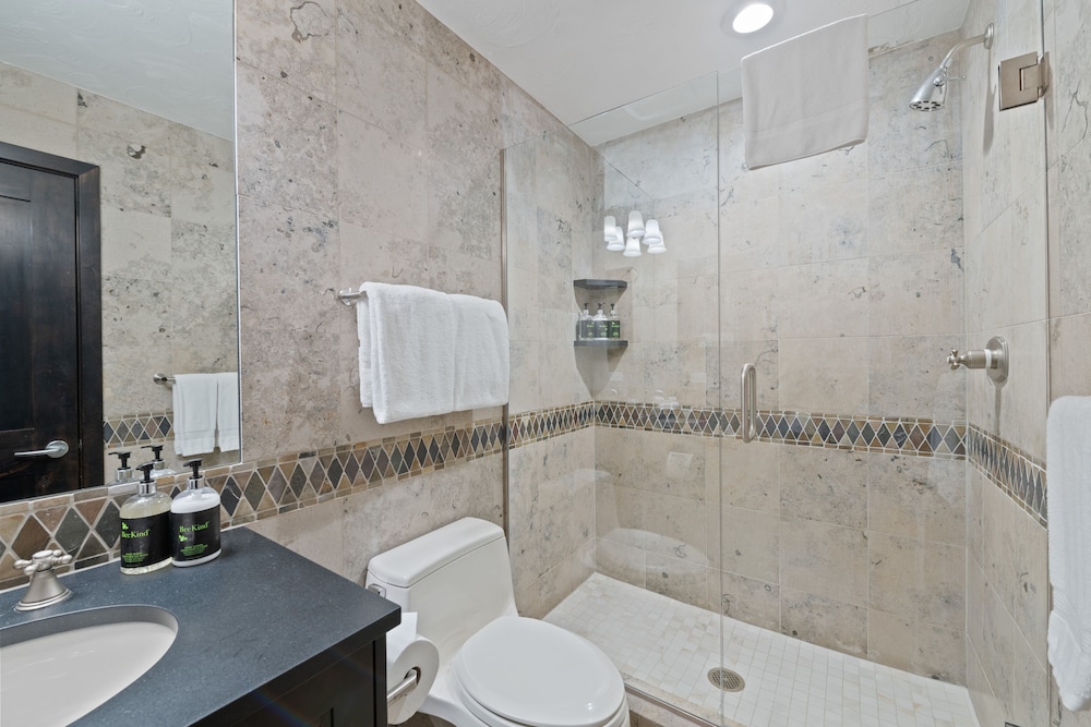 The Vail Spa Condominiums 73/76