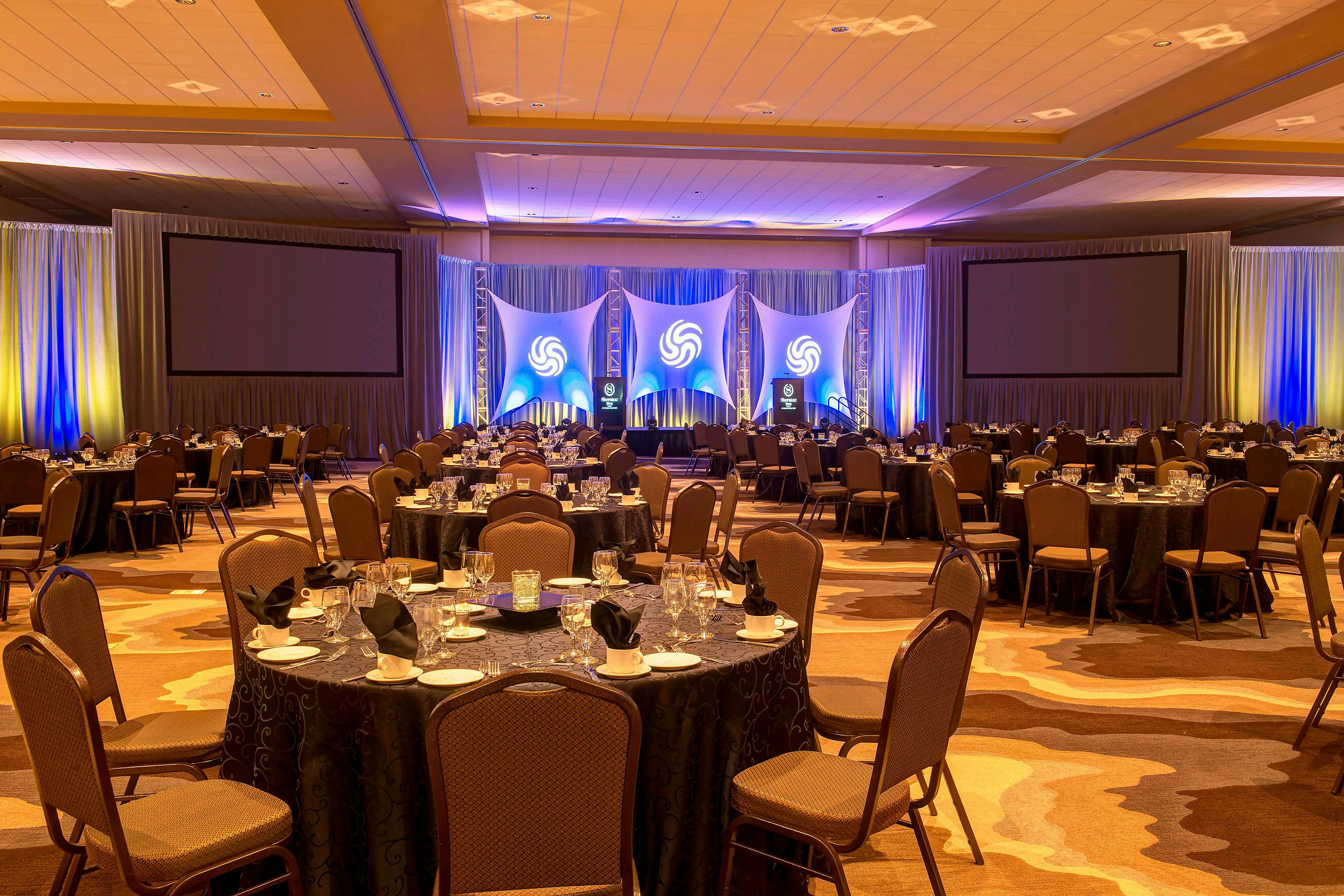 Sheraton Mesa Hotel At Wrigleyville West 8/11