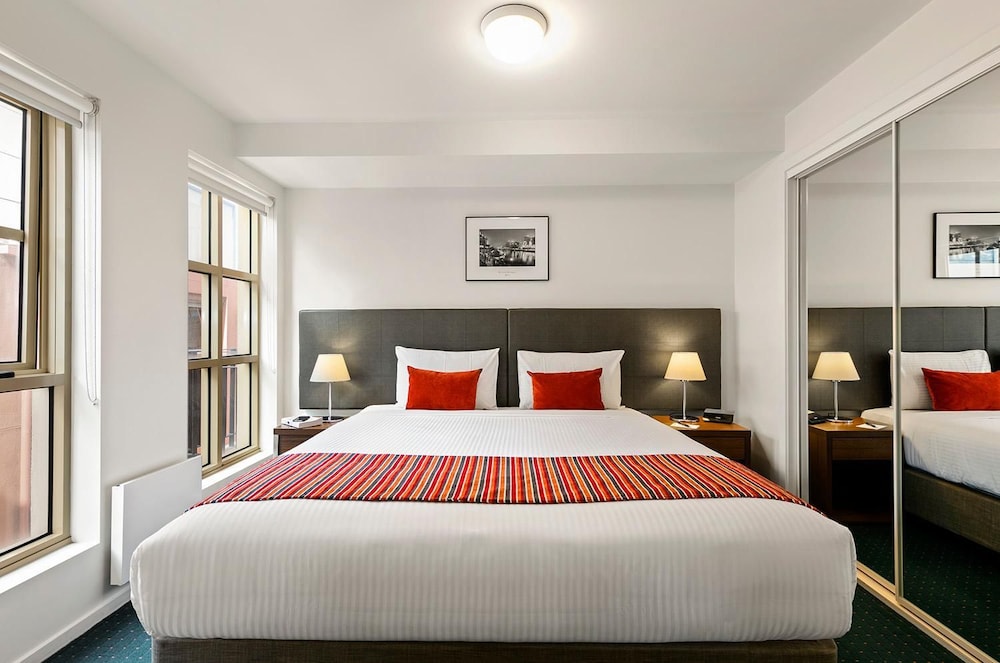 Melbourne Carlton Central Apartment Hotel 8/34