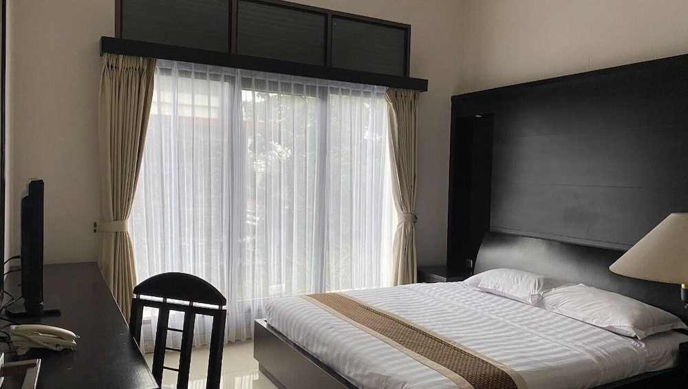 Griya Persada Convention Hotel And Resort 18/50