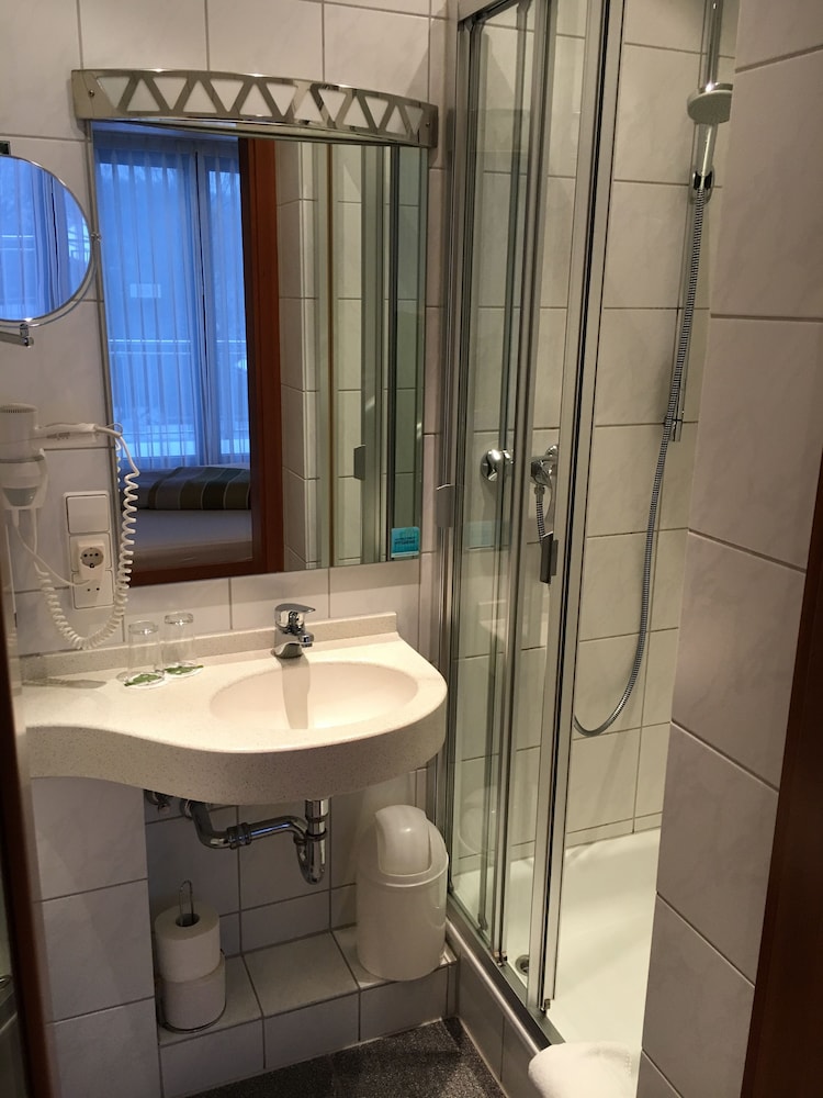Landidyll Hotel Gasthof Zum Freden 47/49