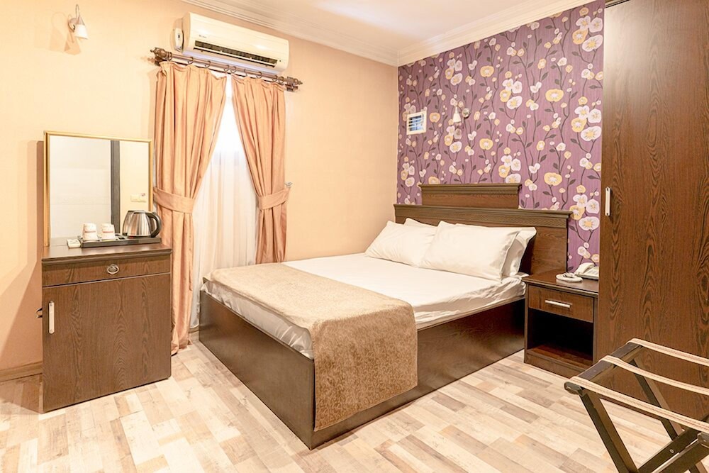 Standard, King Bed