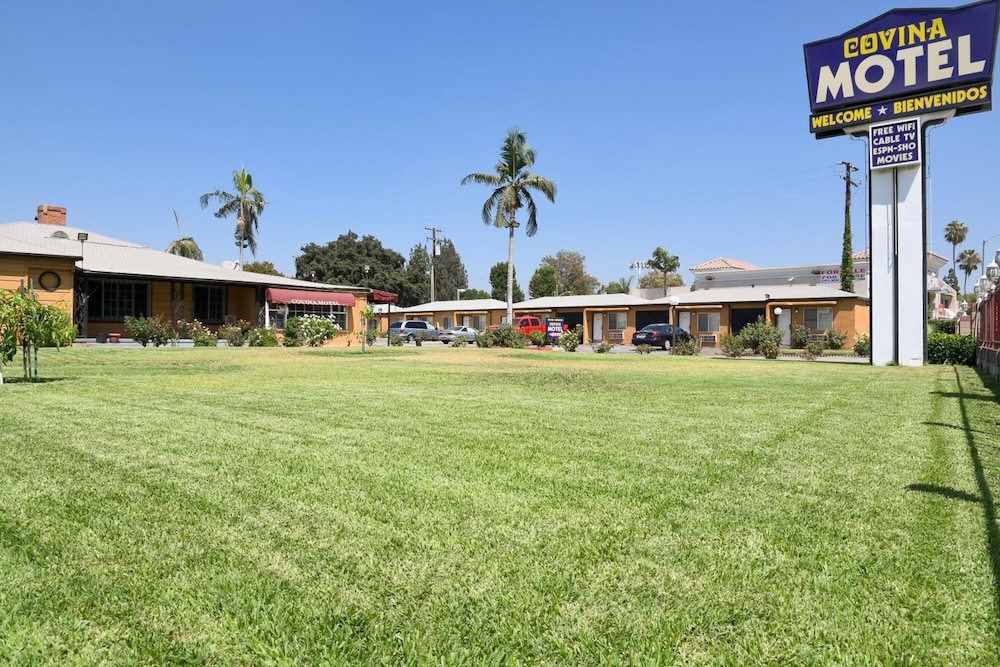 Covina Motel 24/37