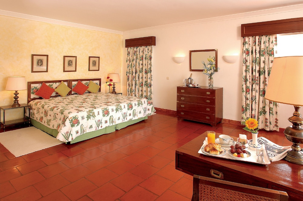 Dona Filipa Hotel 25/77