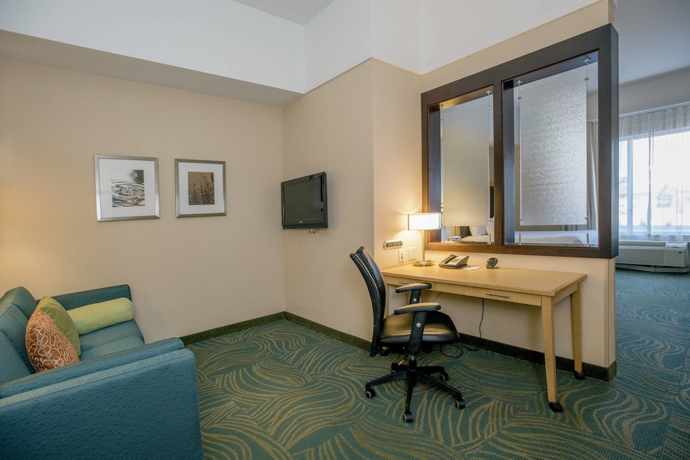 SPRINGHILL SUITES PUEBLO DOWNTOWN 46/47