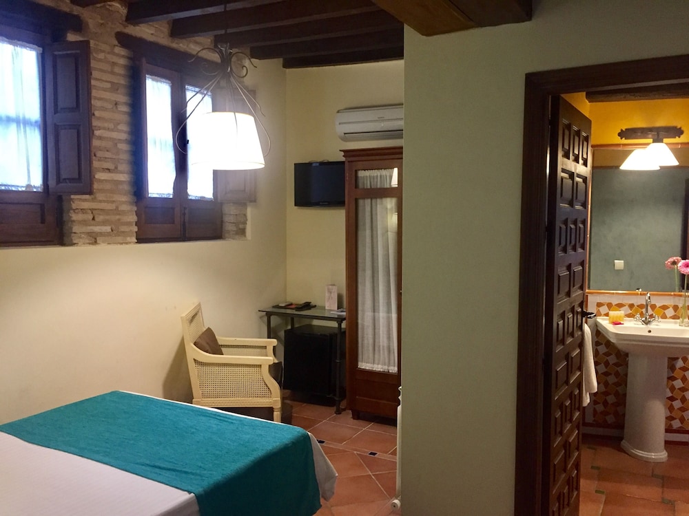 Casa Del Capitel Nazari 42/70