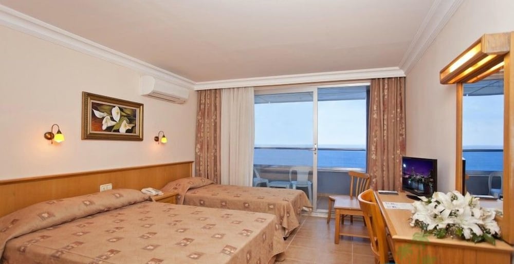 Azak Beach Hotel 21/50