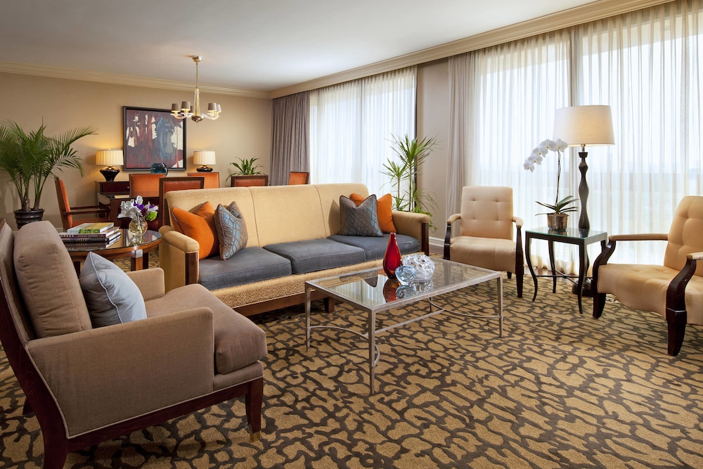 St Regis Hotel 22/33