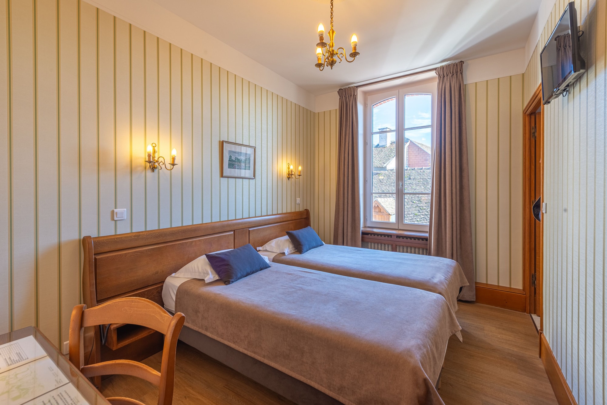 STANDARD, TWIN BEDS
