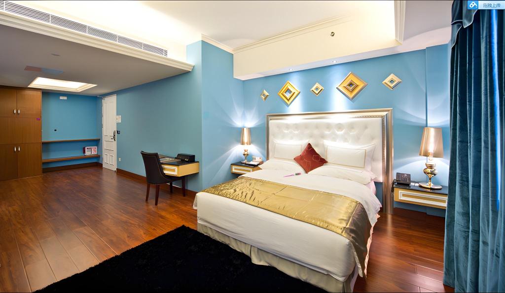Baron, Suite, King Bed