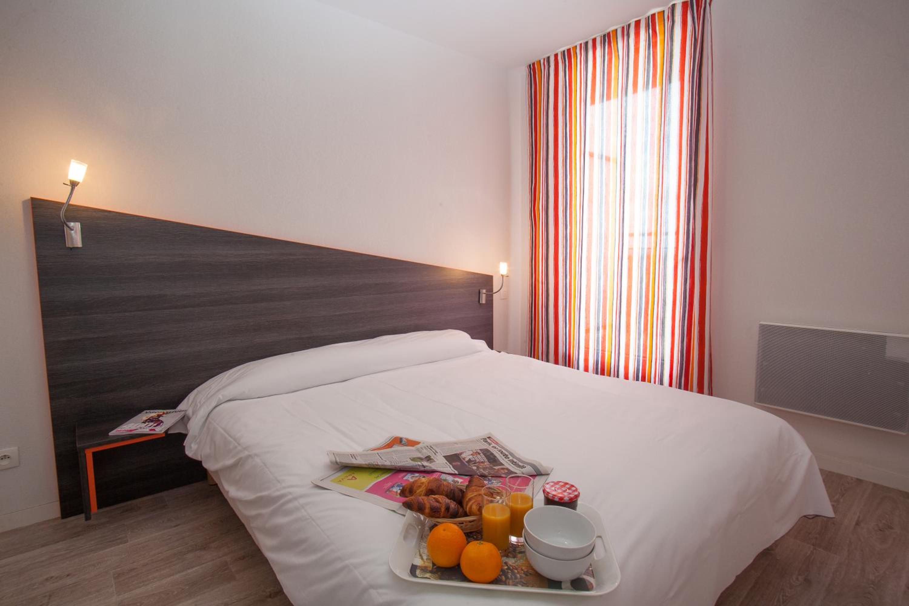 1 BEDROOM, APARTMENT, BALCONY