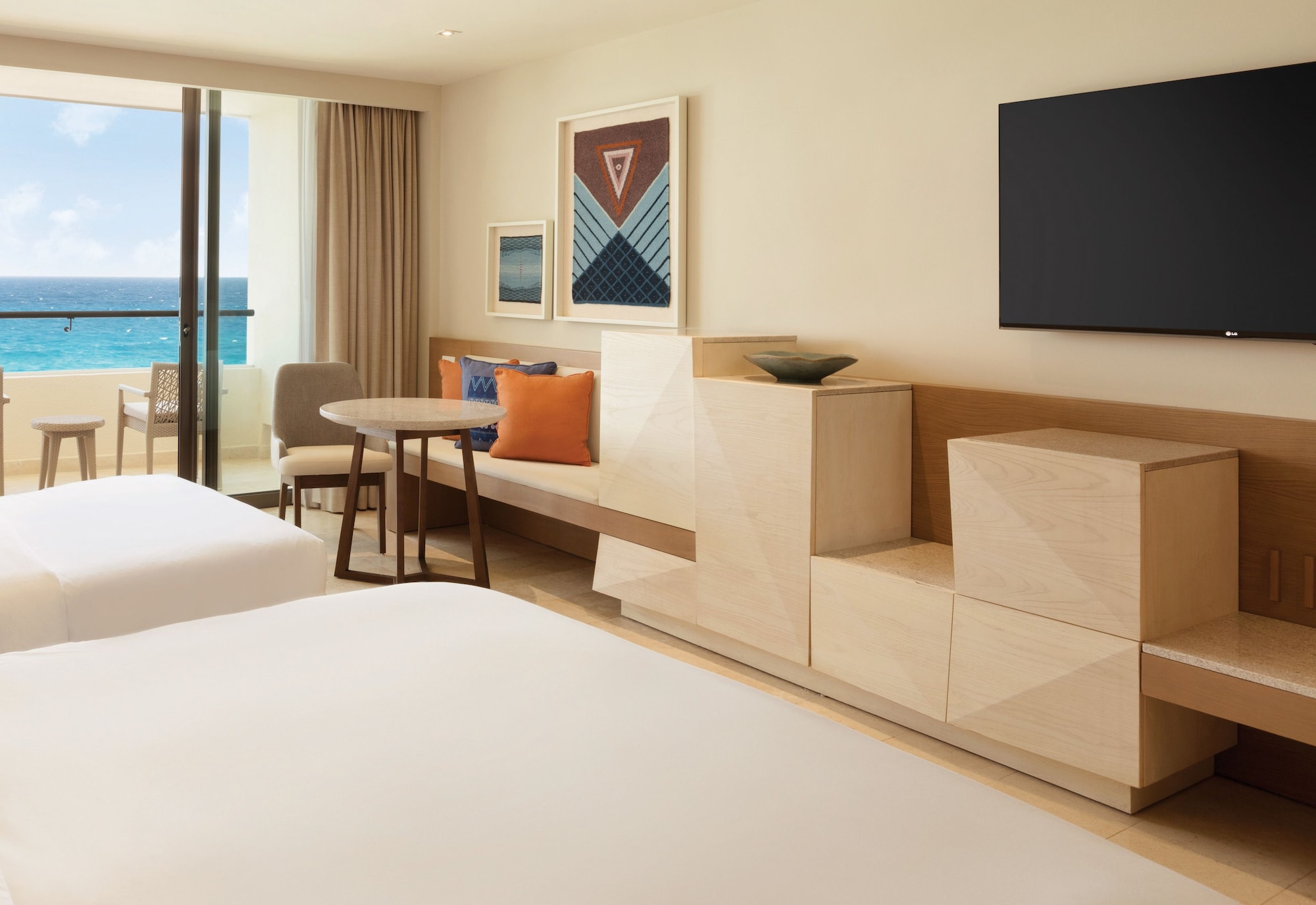 CLUB, DOUBLE BED, OCEAN FRONT