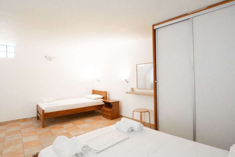 1 BEDROOM, DELUXE, APARTMENT