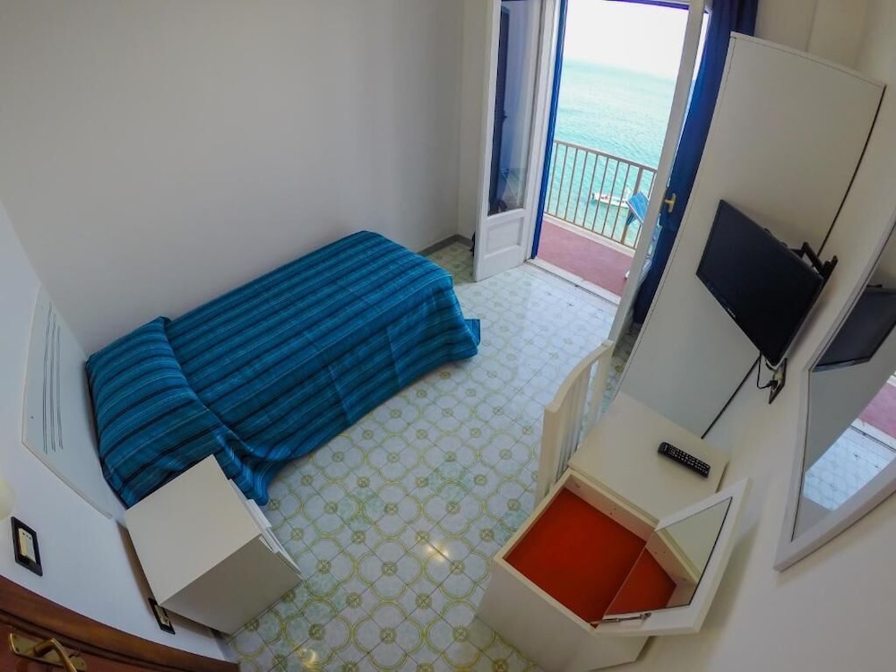 Hotel Regina Del Mare 31/51