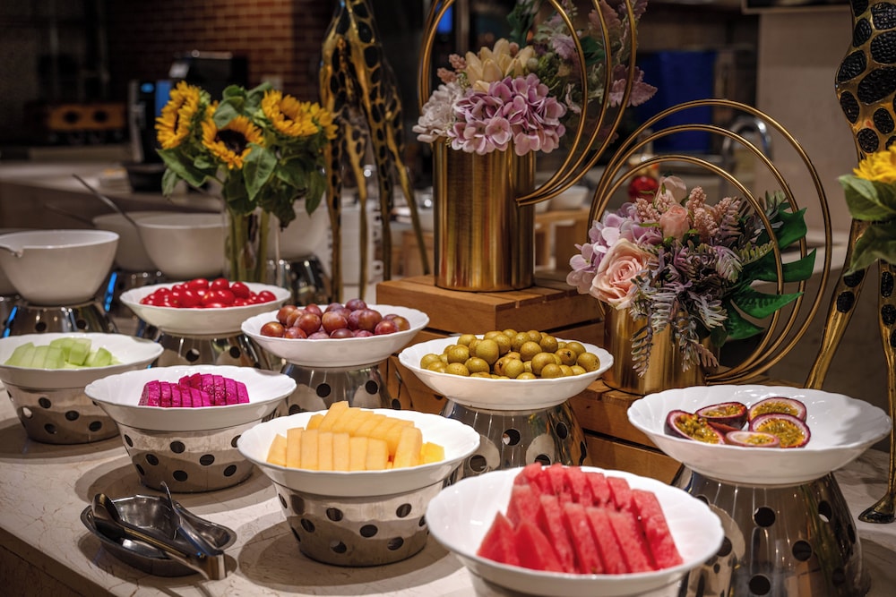 Plaza Hotel Yuyao 24/50