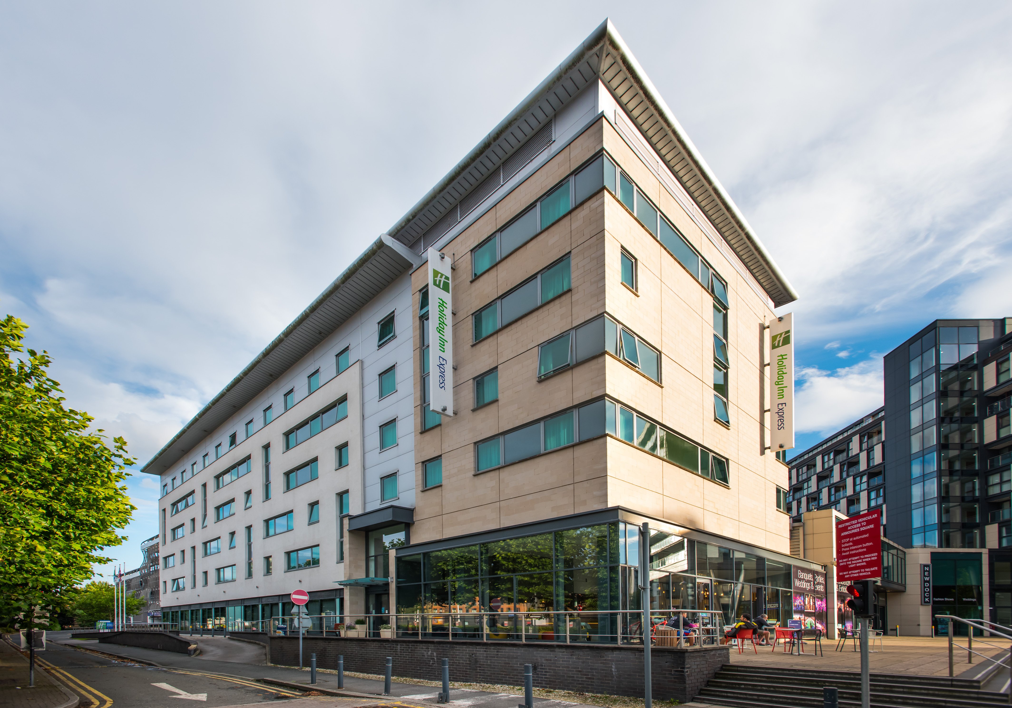 Holiday Inn Express Leeds City Centre Armouries 5/60