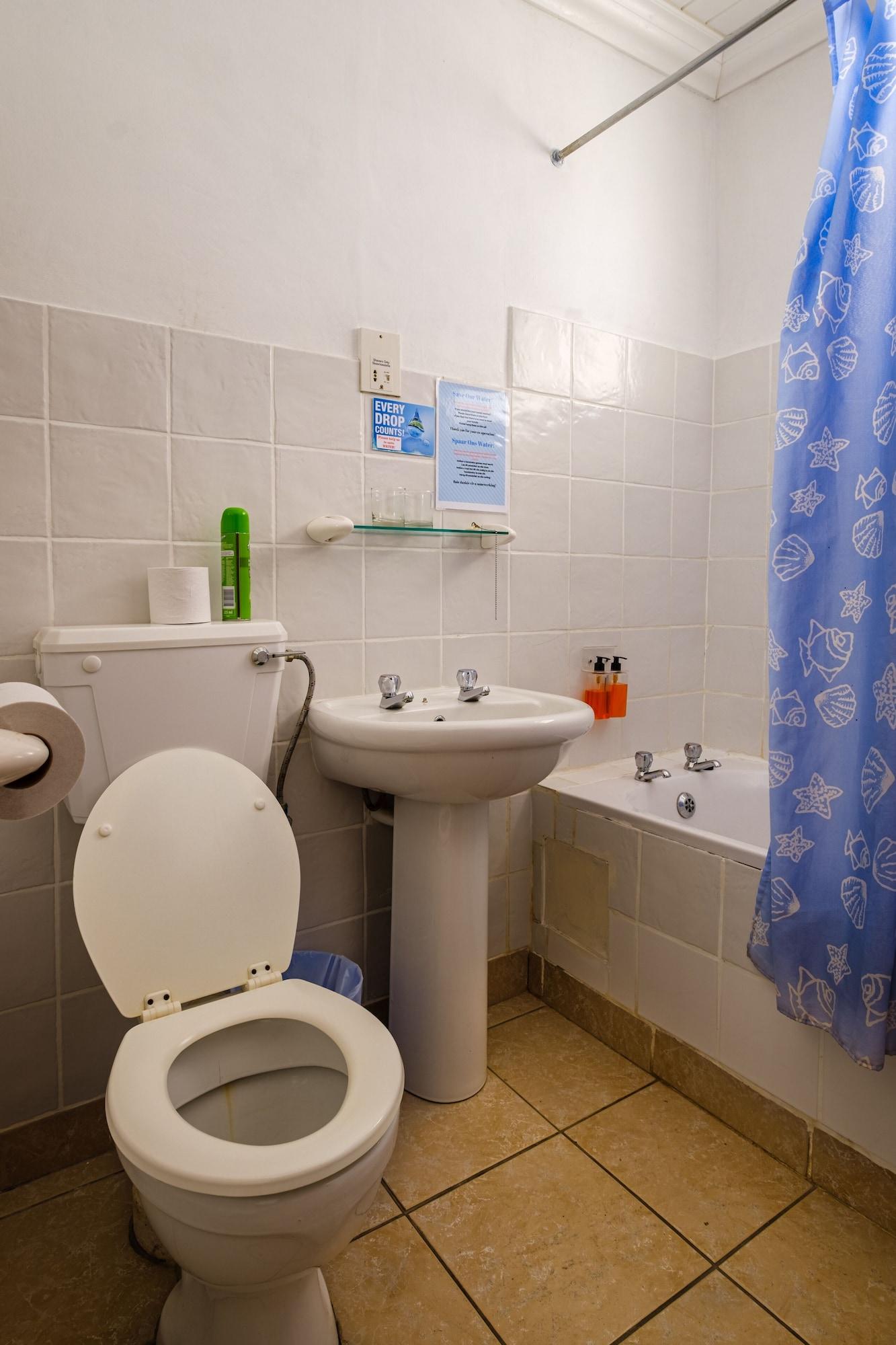 Paternoster Hotel 26/27
