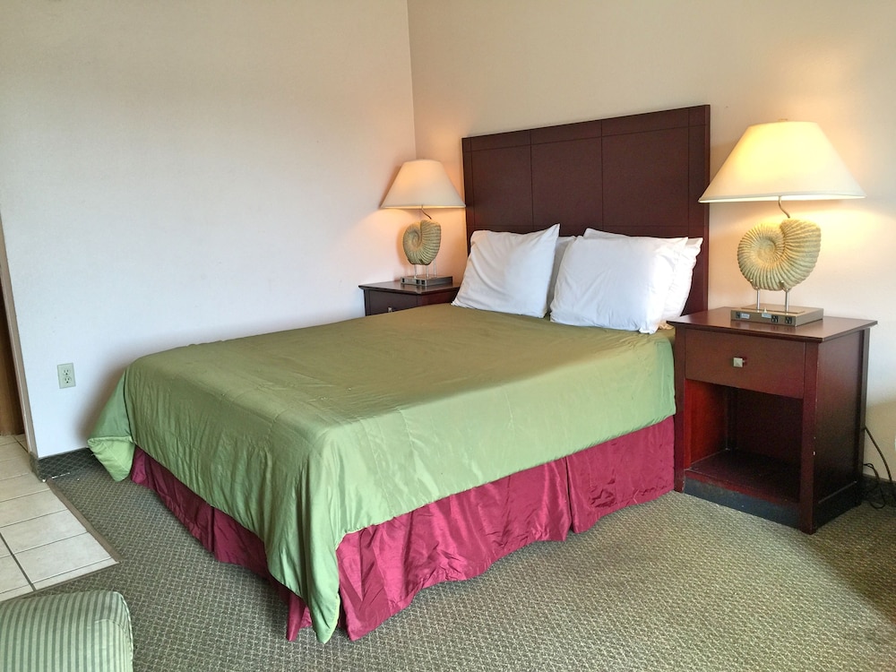 Key West Inn Pensacola 11/30