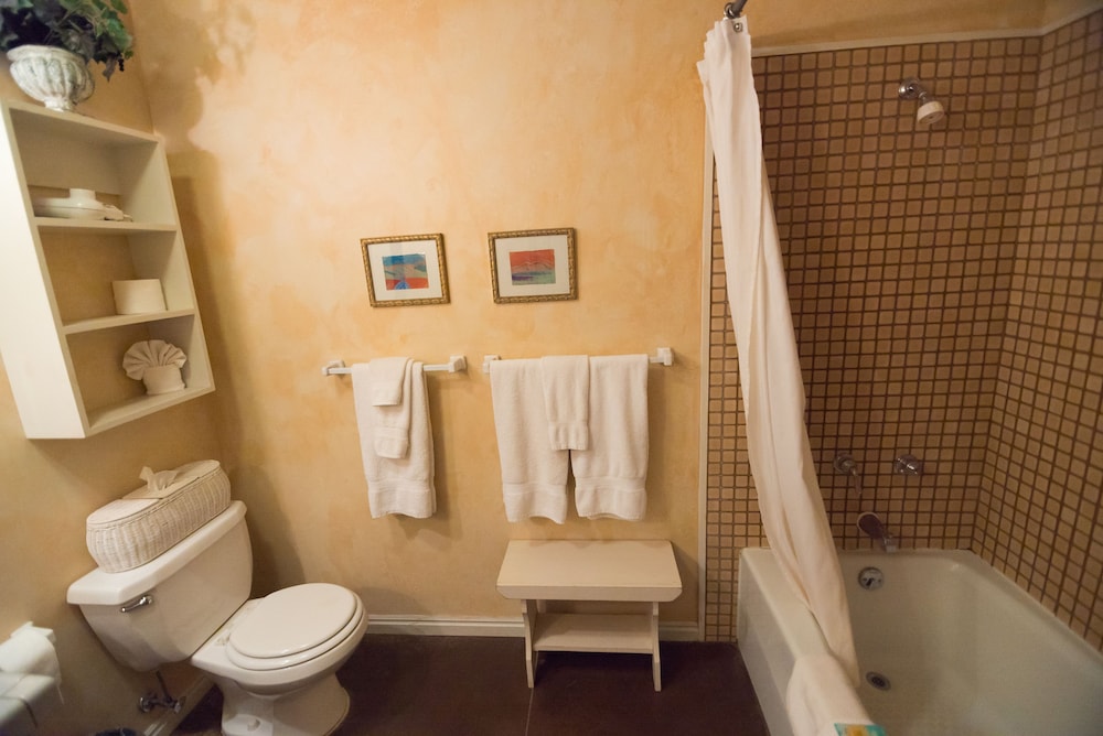 Skyridge Inn Bed & Breakfast 28/73