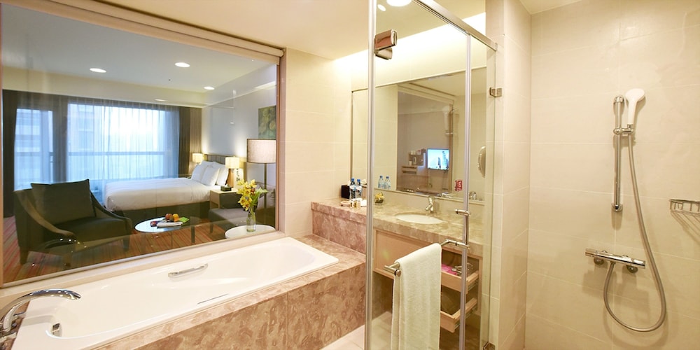 Fullon Hotel Taoyuan Airport Access Mrt A8 22/64