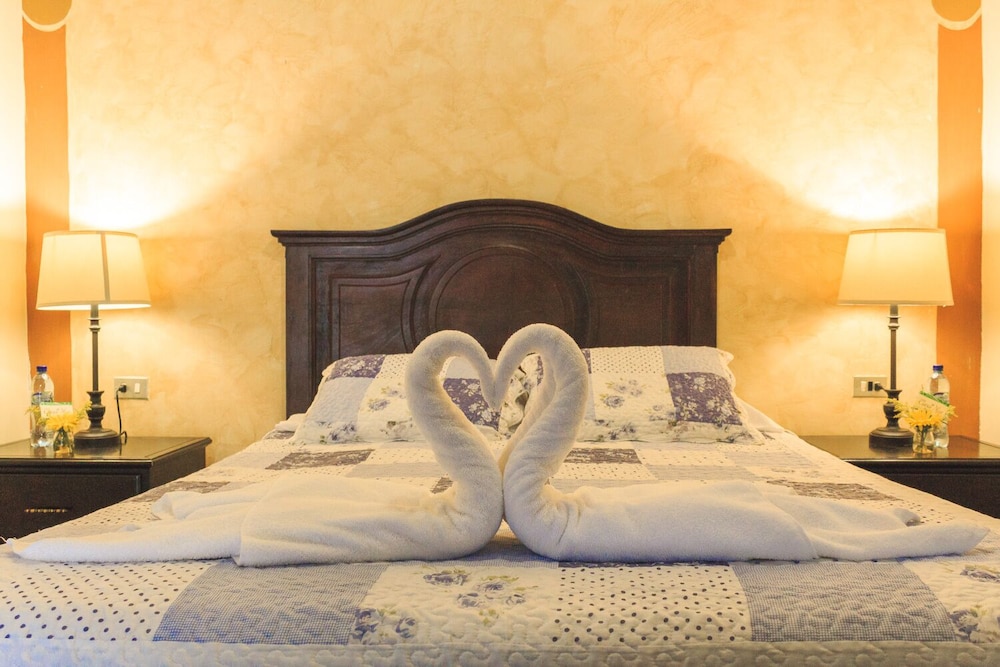 Casa Mia Hotel 33/57