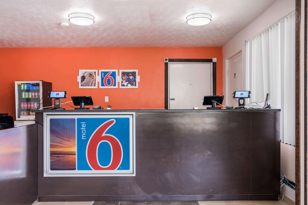 Motel6 Attalla AL 8/63