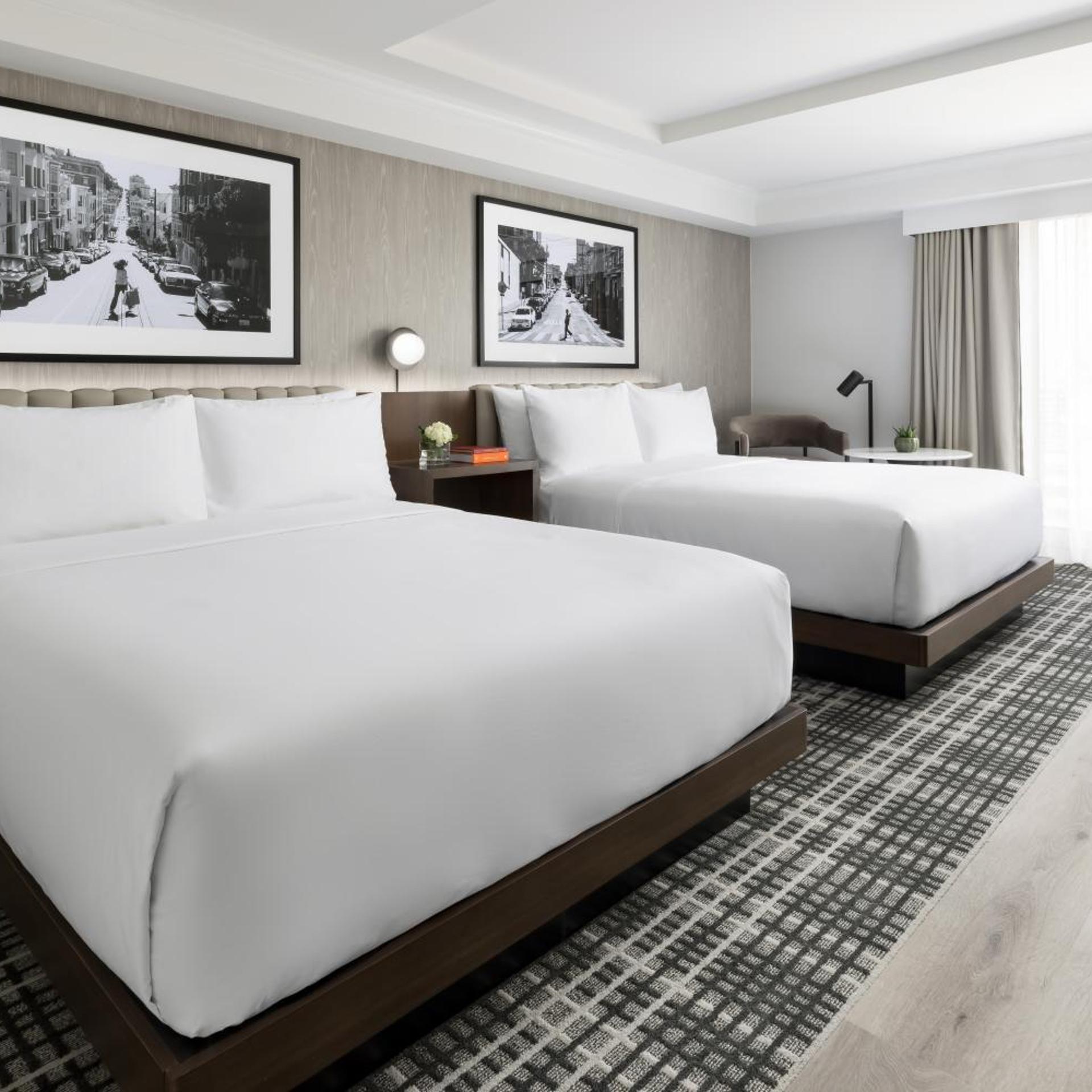 Room, 2 Queen Beds, Bathtub, Accessible