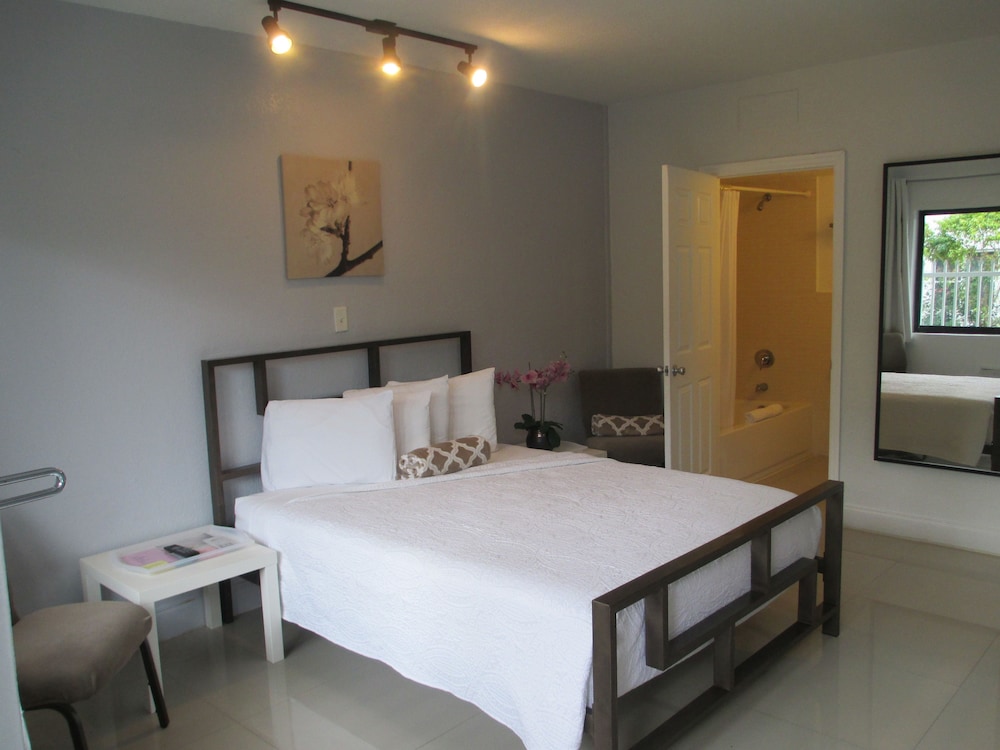 Shalimar Motel 9/47
