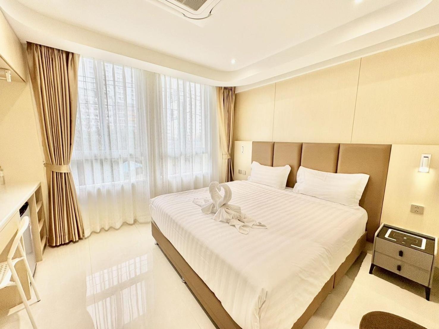 ABC QQ Hotel 13/38