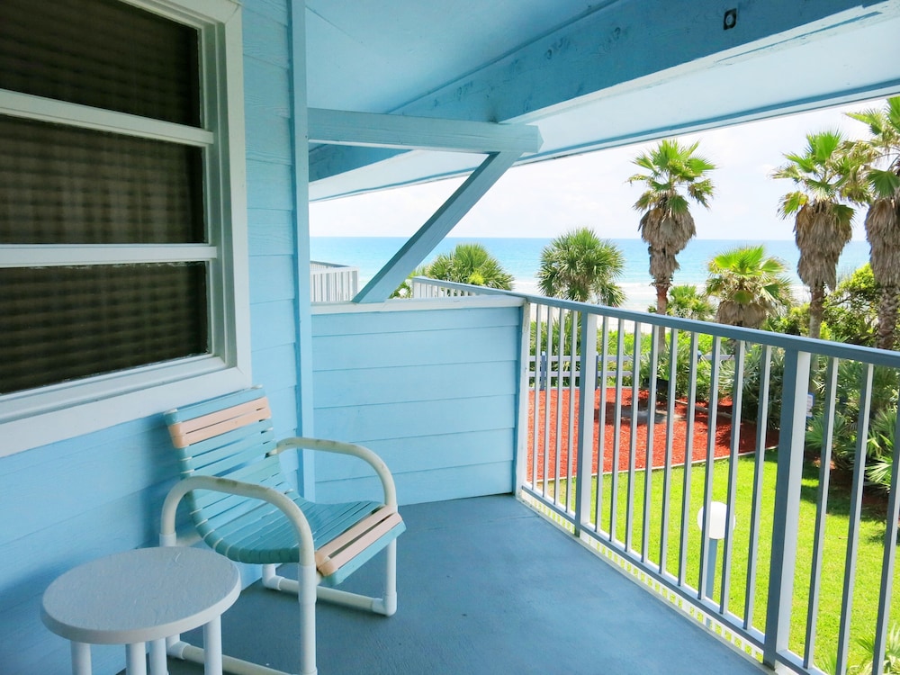 New Smyrna Waves MOD Collection by Sonesta 37/50