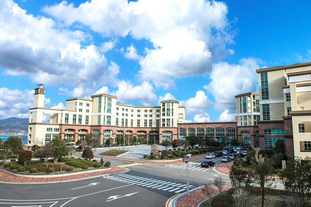 The Ocean Hotel 34/50