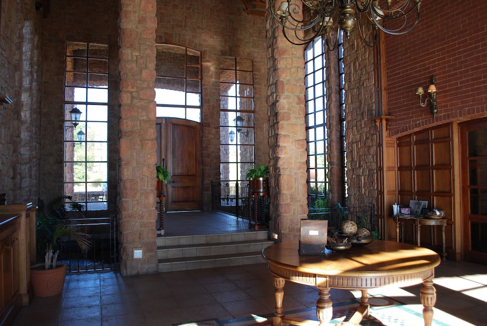 Gooderson Kloppenheim Country Estate 36/71