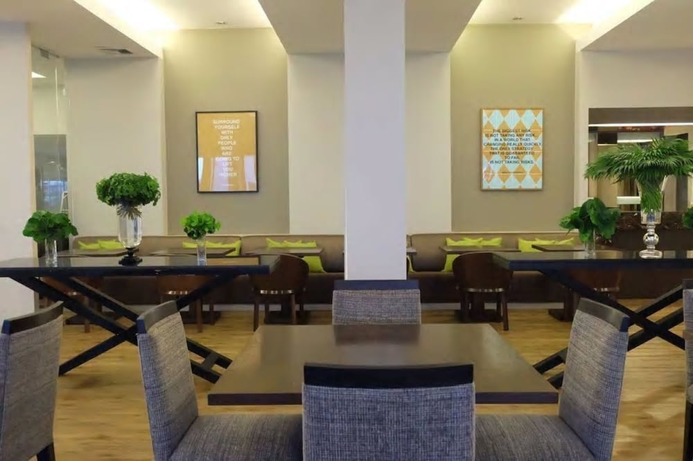 Bangna Pride Hotel & Residence 39/44