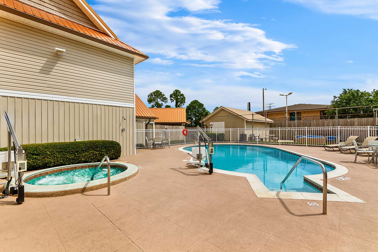 SureStay Studio by Best Western Pensacola 7/13