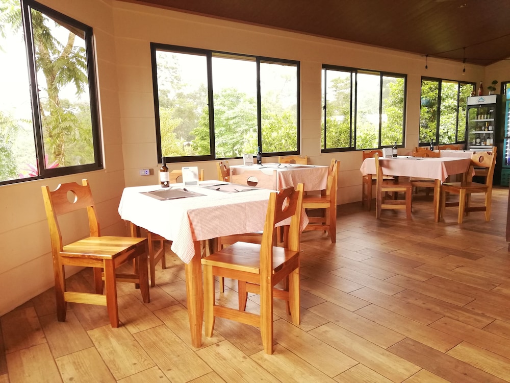 Brisas Arenal Hotel 58/71