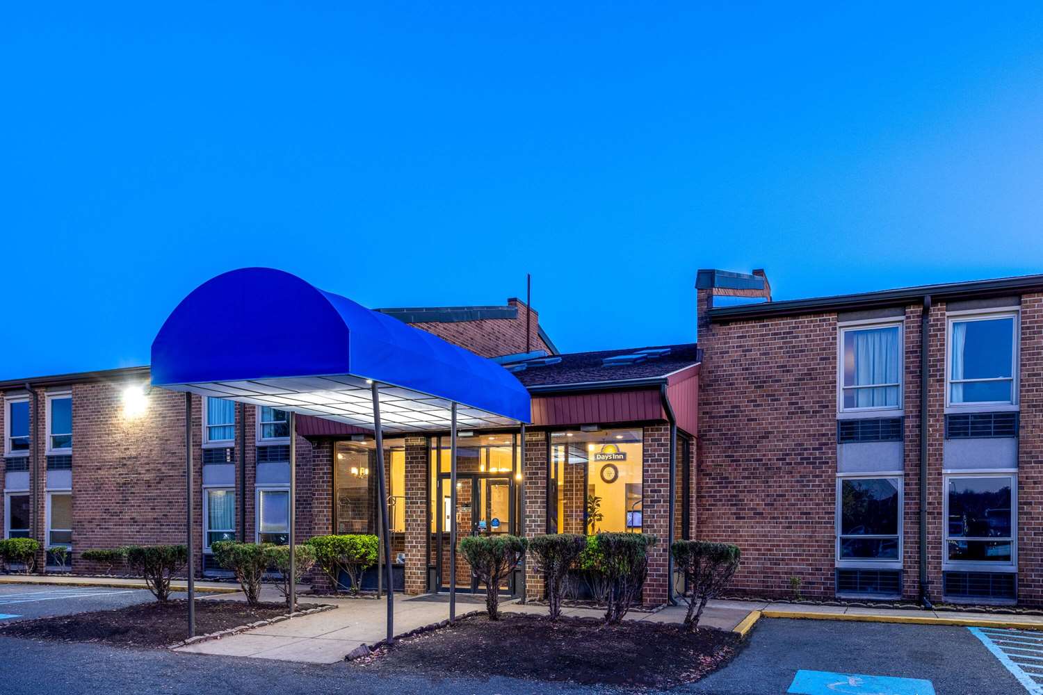 Days Inn By Wyndham Manassas Battlefield 1/25
