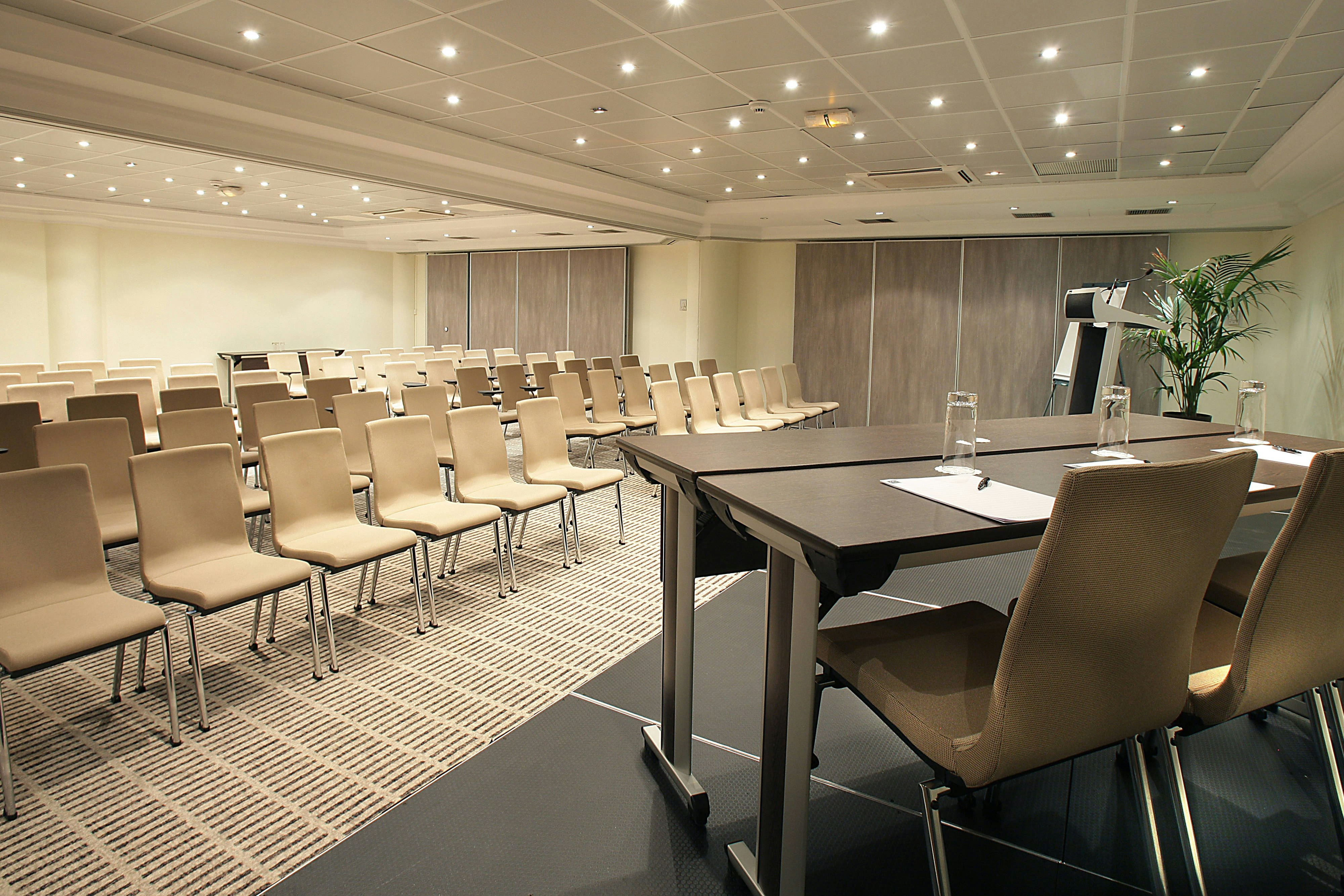 AC Hotel by Marriott Ambassadeur Antibes - Juan Les Pins 50/51