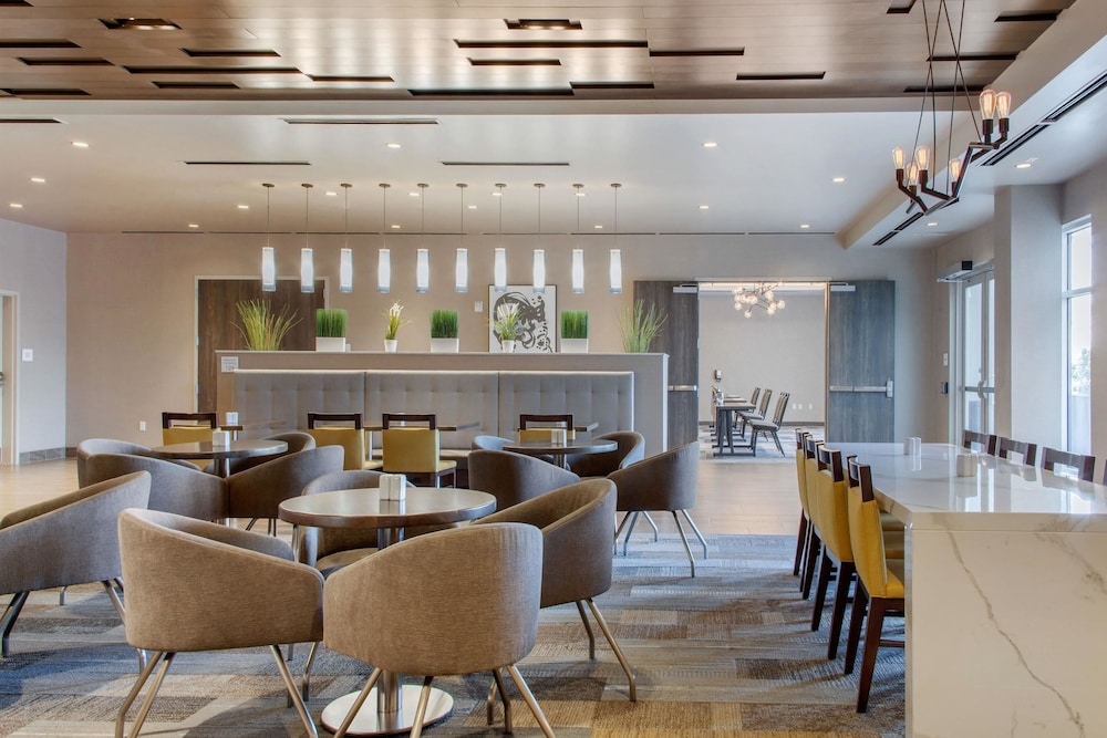 Cambria Hotel Phoenix Chandler Fashion Center 53/62