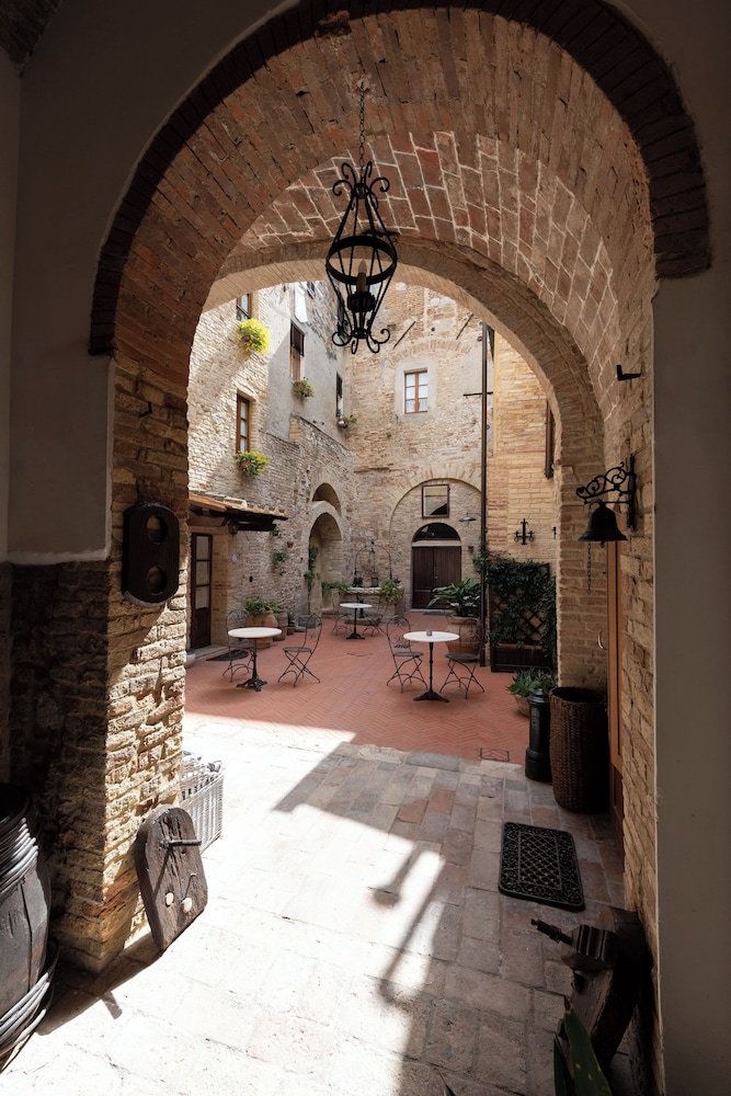 Residenza D'epoca Palazzo Buonaccorsi 24/46