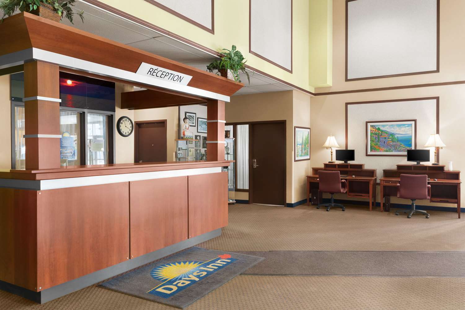 Days Inn by Wyndham Blainville Conference Centre 2/11