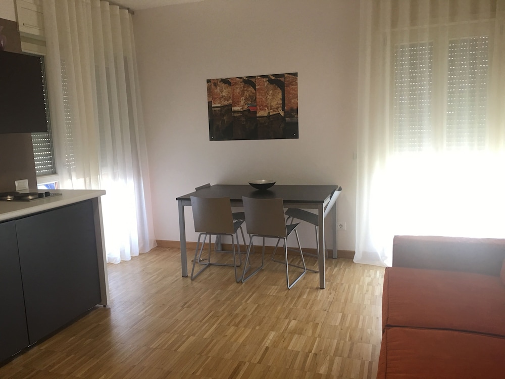 Vialeromadodici Rooms & Apartments 47/58
