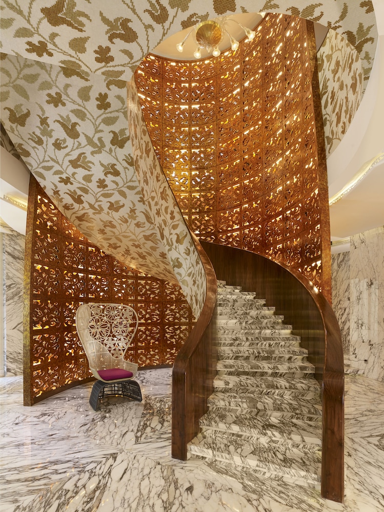 The Reverie Saigon Residential Suites 37/76