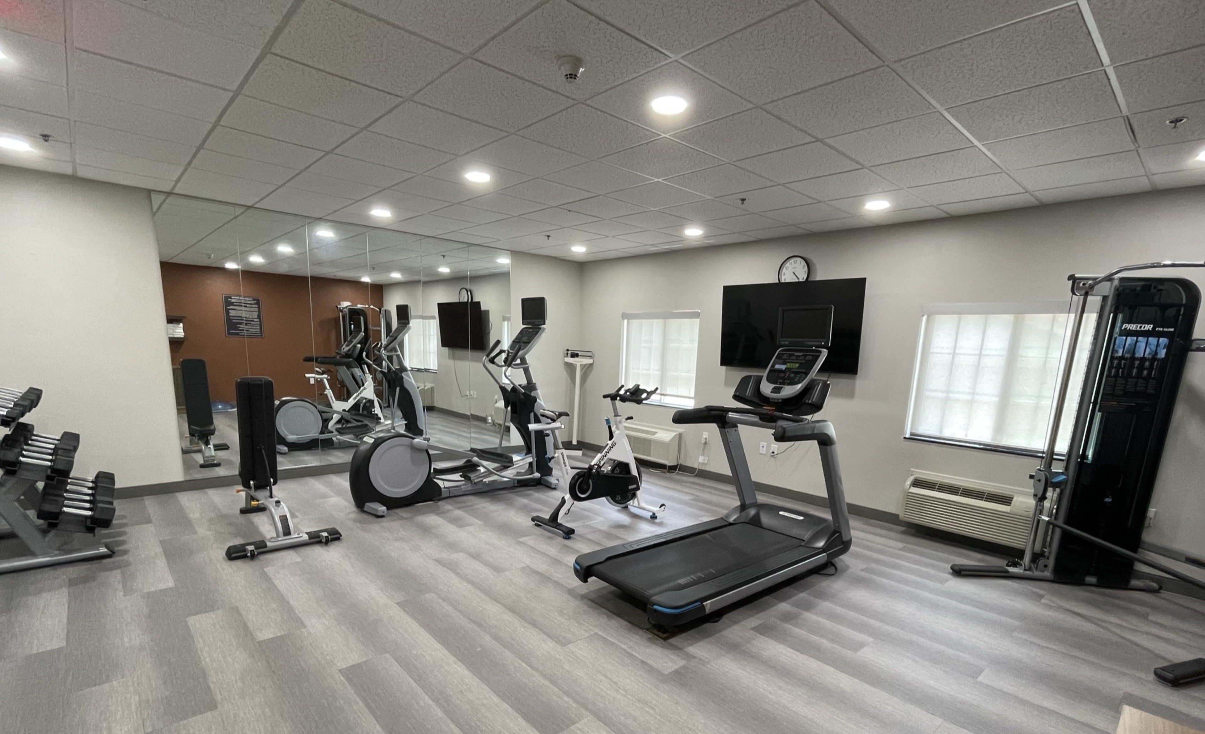 Candlewood Suites Tuscaloosa 37/77