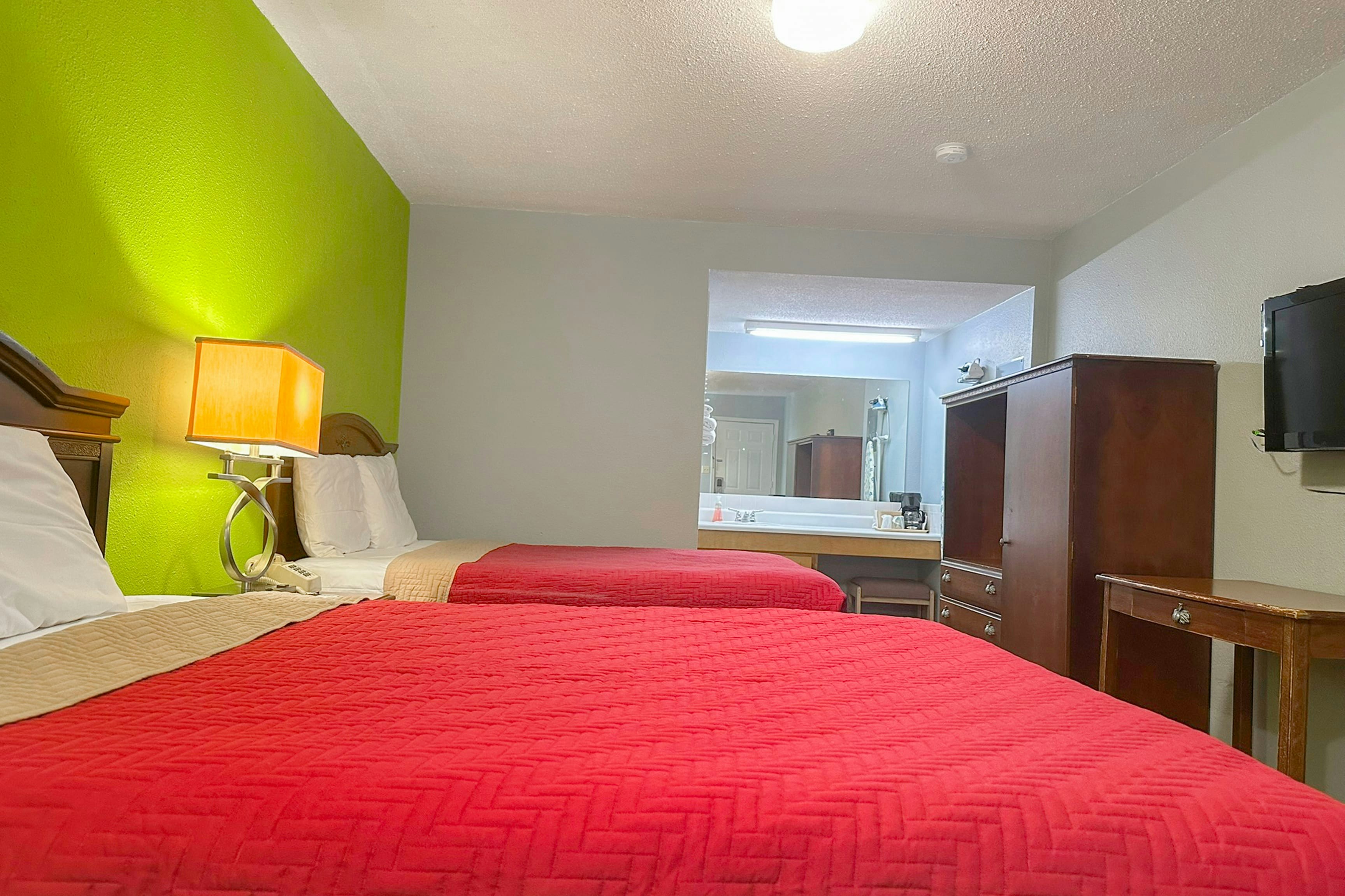 2 Full Beds Non-Smoking