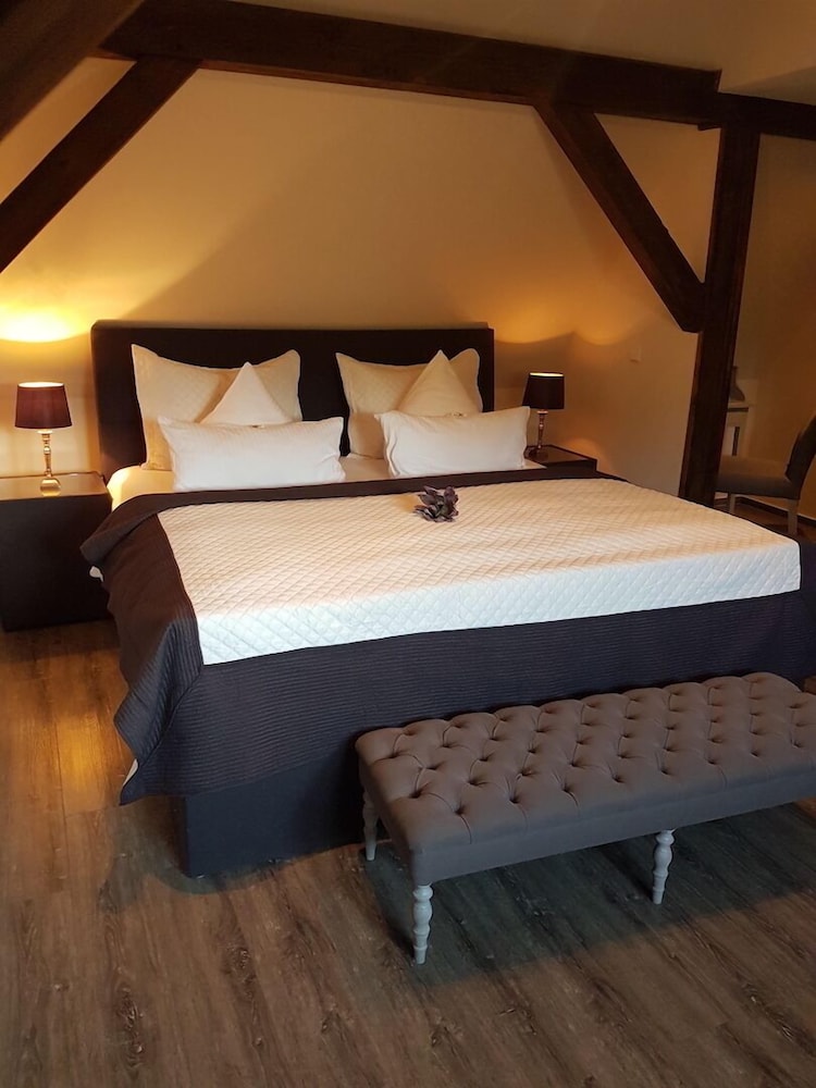 2 Bedrooms, Maisonette, Deluxe, Apartment, King and Queen Bed