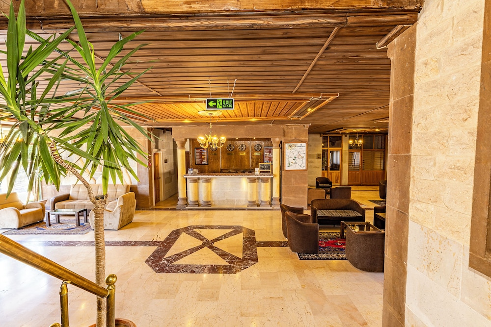 Ciner Hotel 6/50