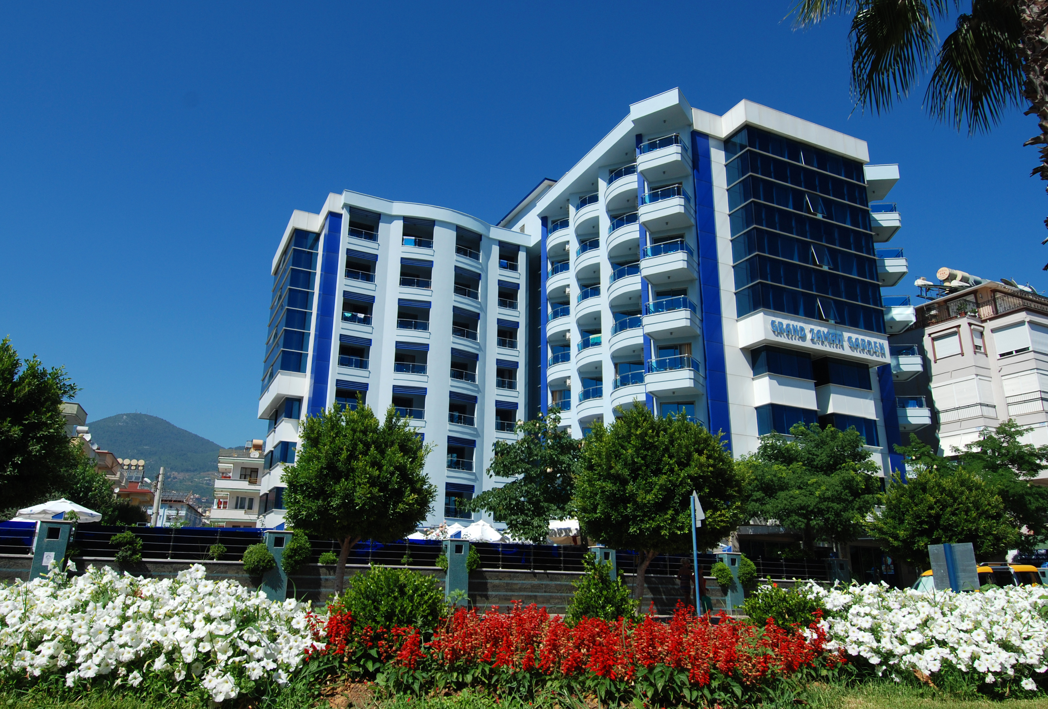 Grand Zaman Garden 1/50