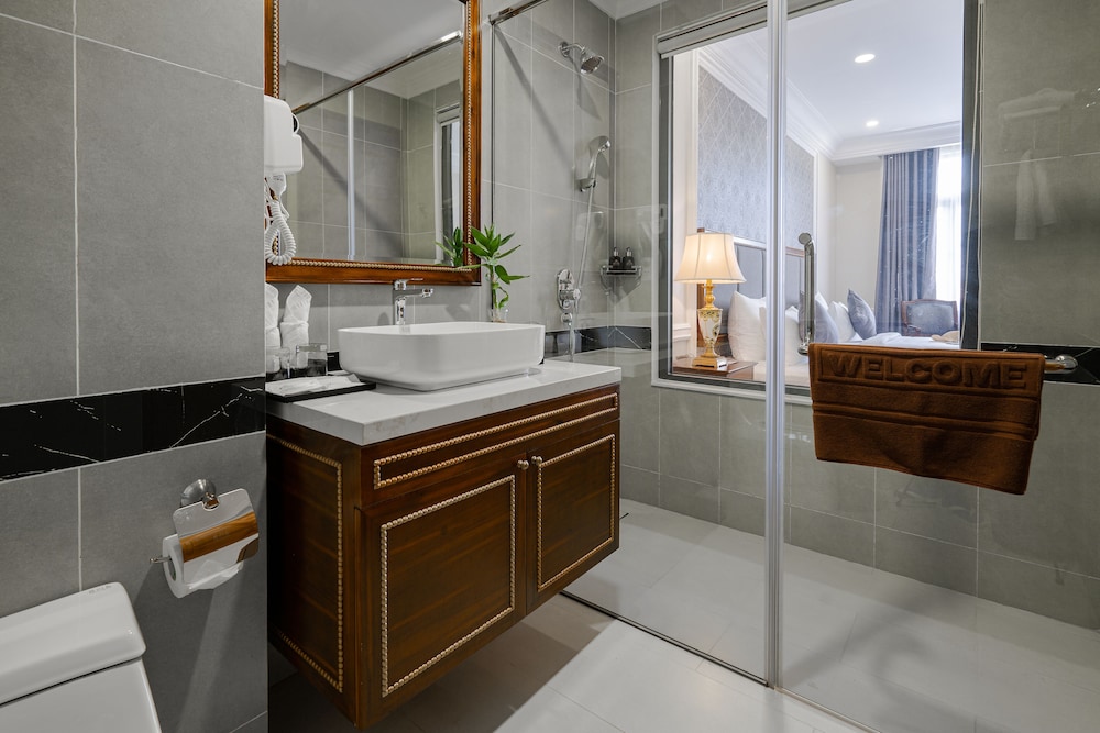 AVS Hotel Phu Quoc 49/50