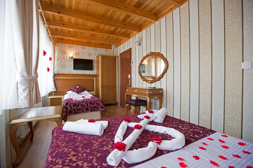 Sirkeci Emek Hotel 41/64