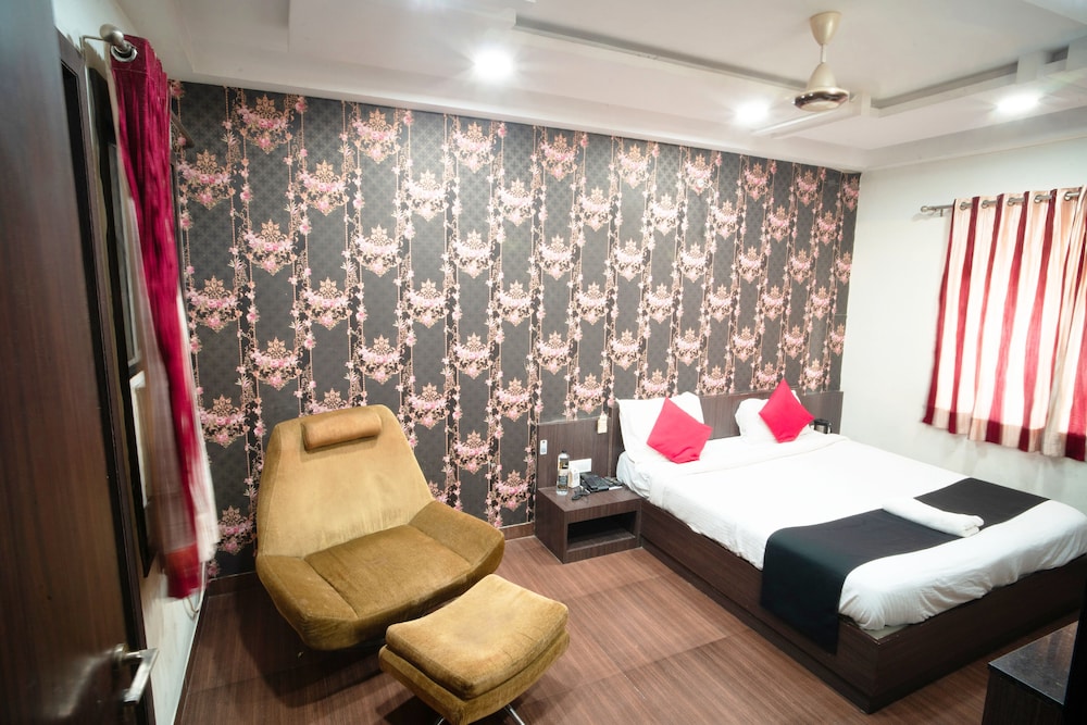 Hotel Flowers Inn 16/40